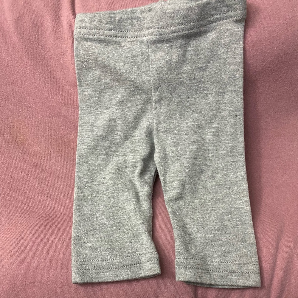4/$10 swiggles gray pants